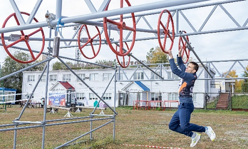 Гонки стальные, но душевные