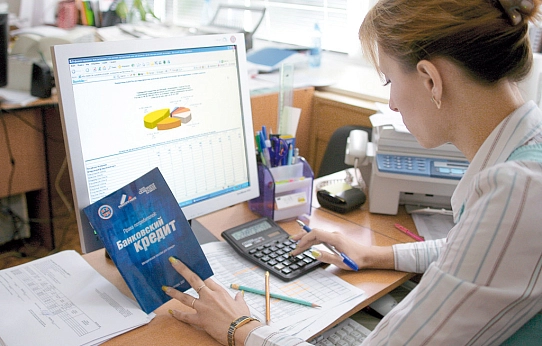 До Мурманска далеко