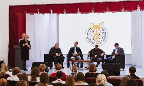 Опыт старших и энергия молодых