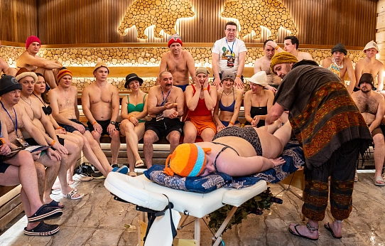 Древнее искусство  в современных декорациях