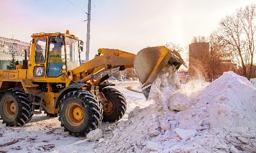 Кто отдыхал, а кто и работал