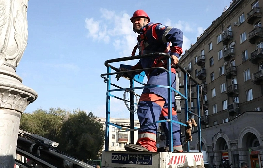 Свет в каждом дворе