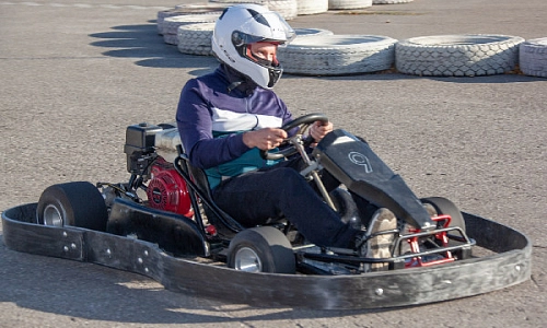 Большие гонки  маленьких машин