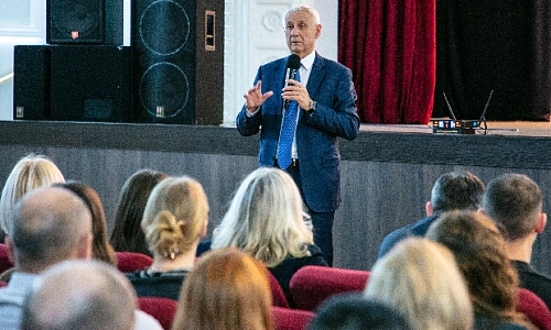 Жить в Магнитке – здорово!