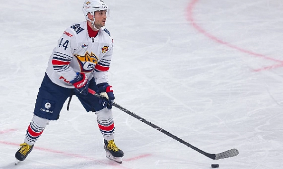 «Металлург» подтвердил статус лидера