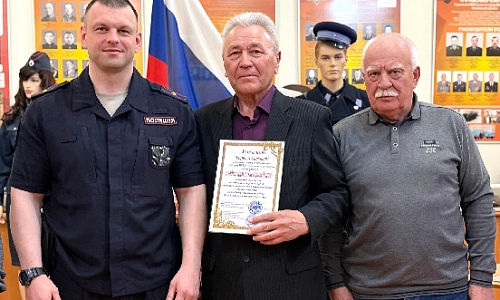 Поздравили ветеранов